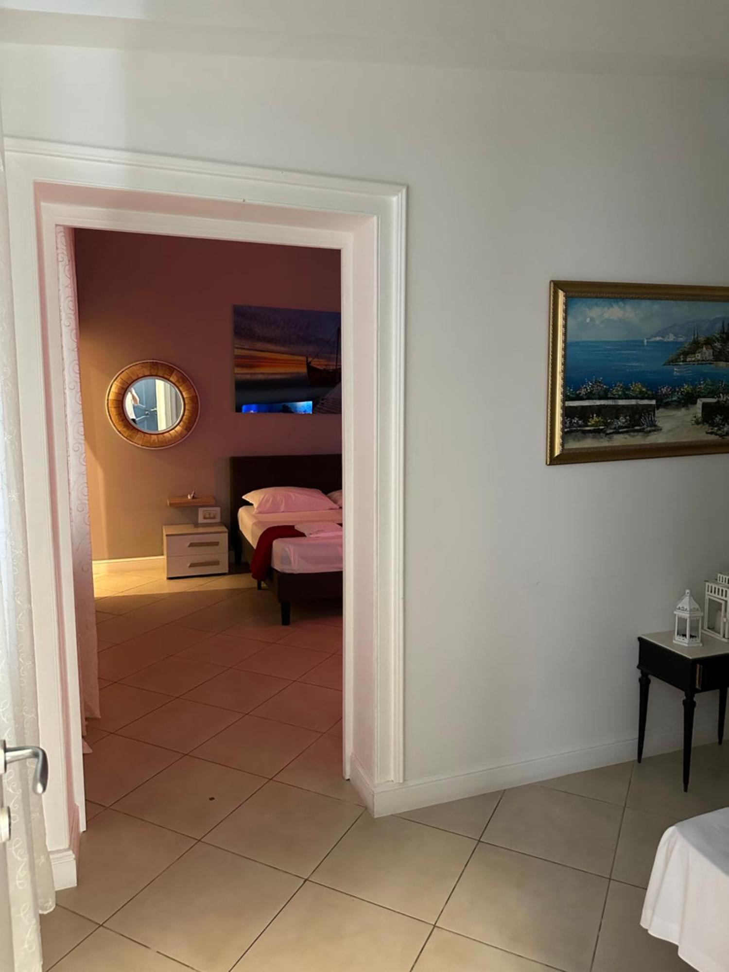 Taranto Mn Place Extérieur photo